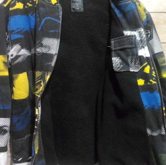 Ocean current Sherpa full zip closure hood… - Picture 4 of 8